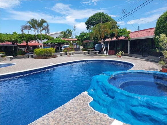 Jaco Piscina, Jaco Sol. Jaco Costa Rica Real estate.
